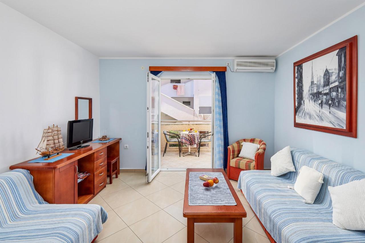 Rosic Apartments Tivat Eksteriør bilde