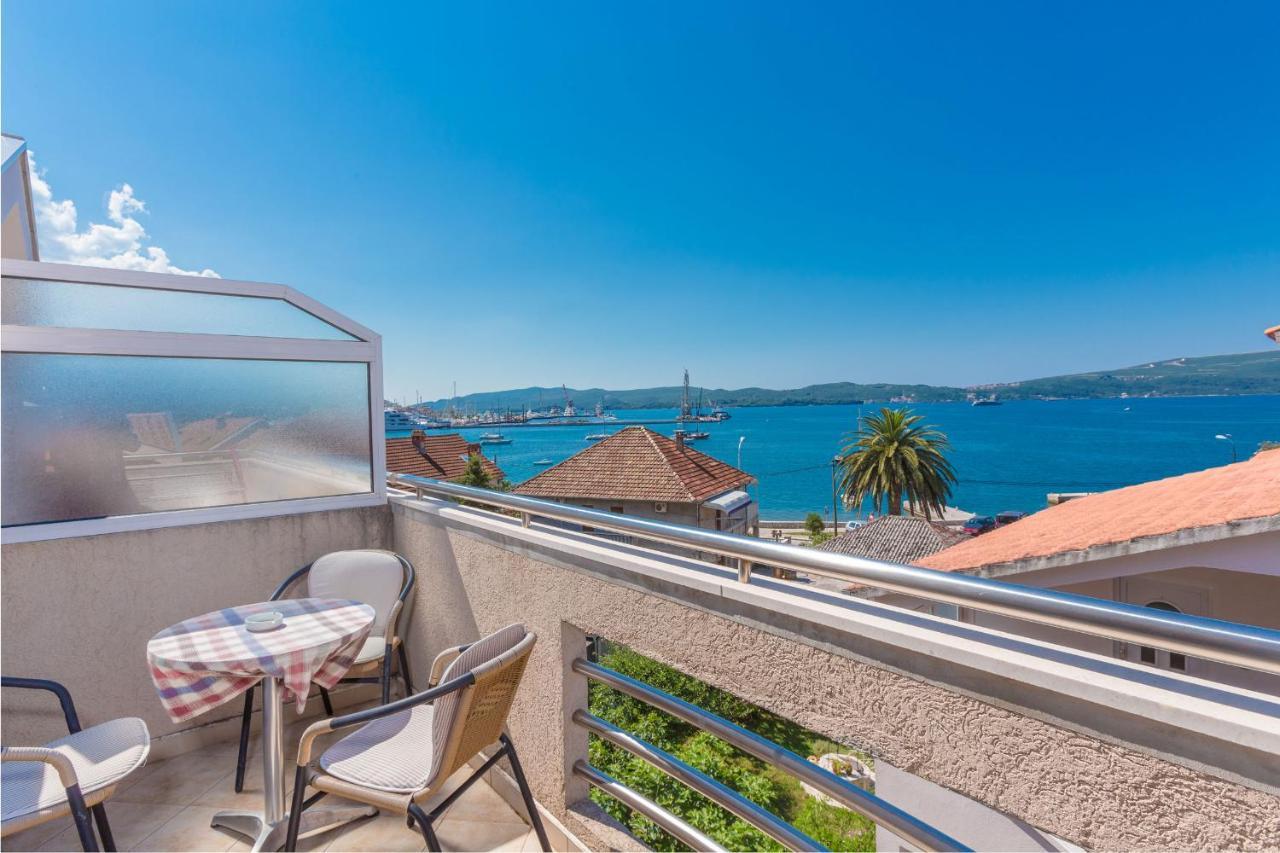 Rosic Apartments Tivat Eksteriør bilde