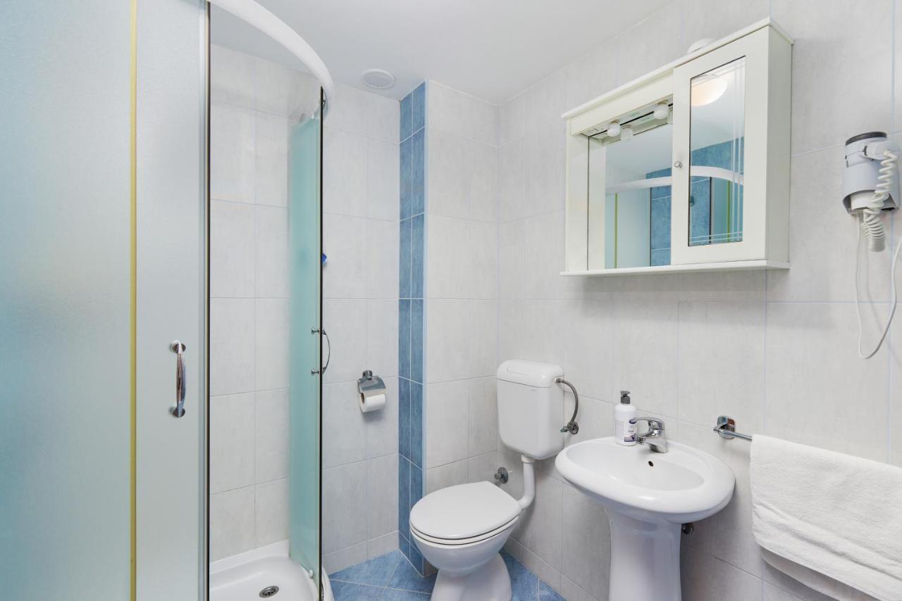 Rosic Apartments Tivat Eksteriør bilde