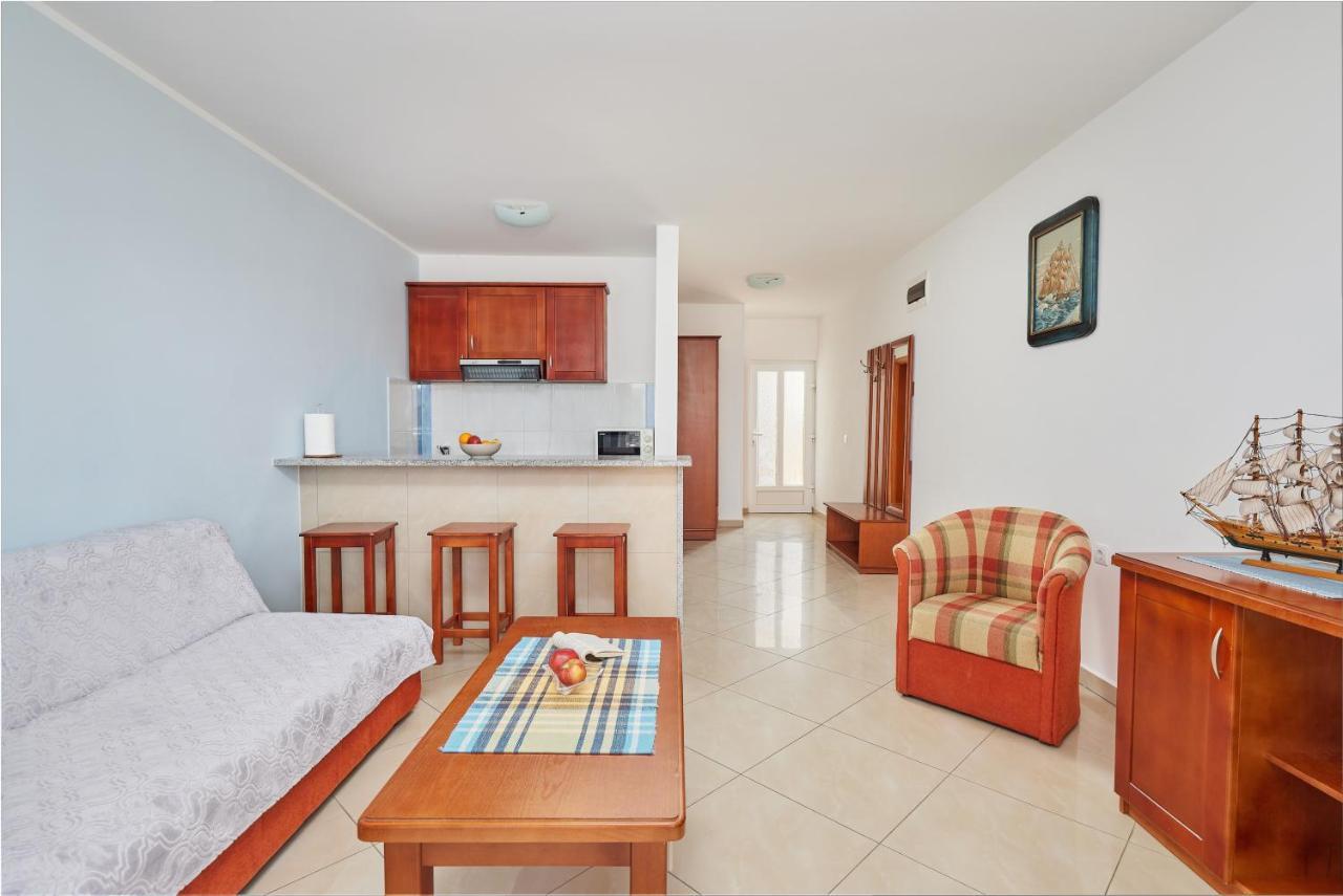 Rosic Apartments Tivat Eksteriør bilde