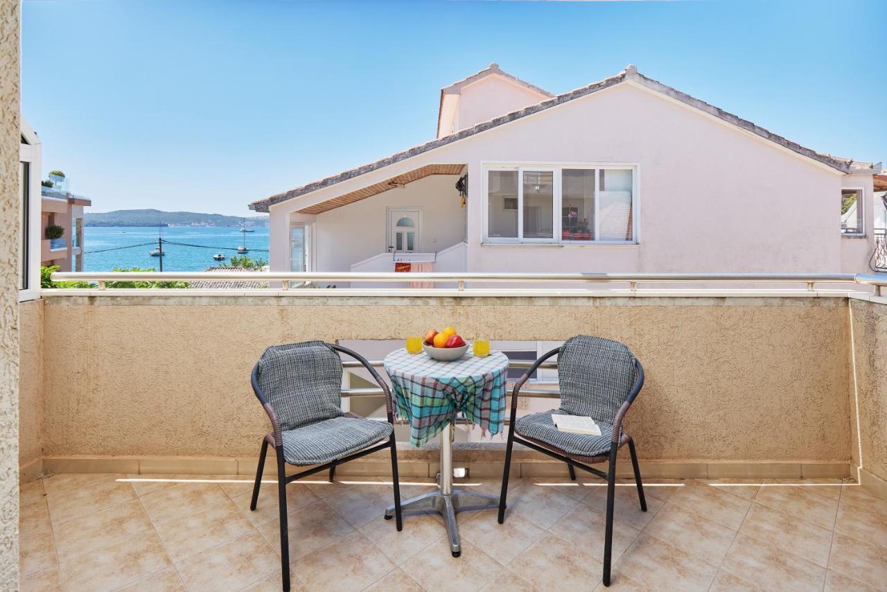 Rosic Apartments Tivat Eksteriør bilde