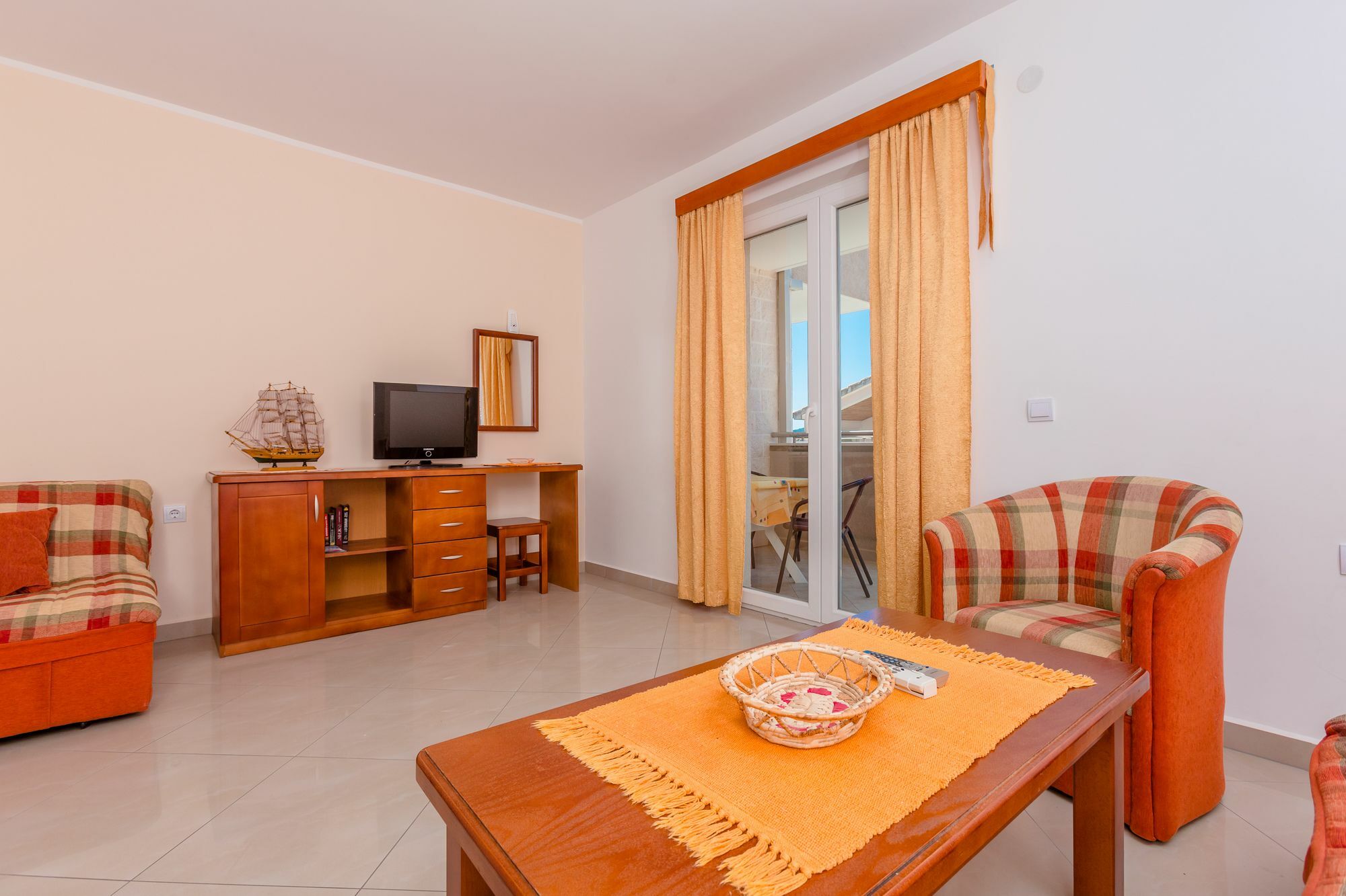 Rosic Apartments Tivat Eksteriør bilde